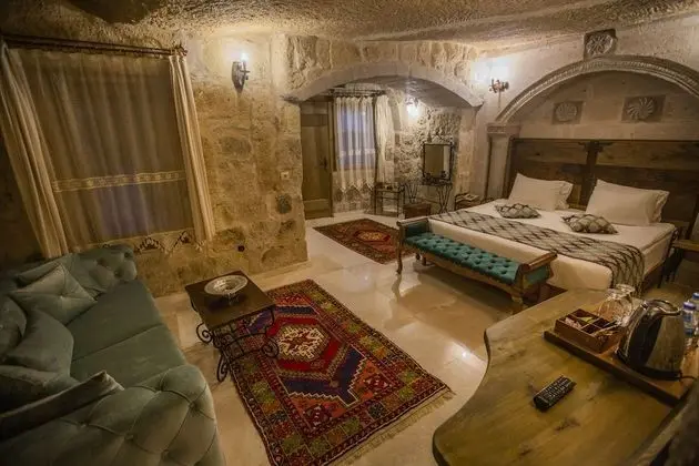 Üç Kişilik Oda