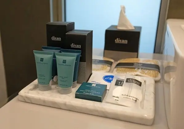 Deluxe Twin