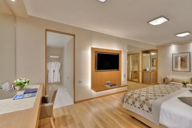 Family Oda (One space or 2 Connecting Rooms)