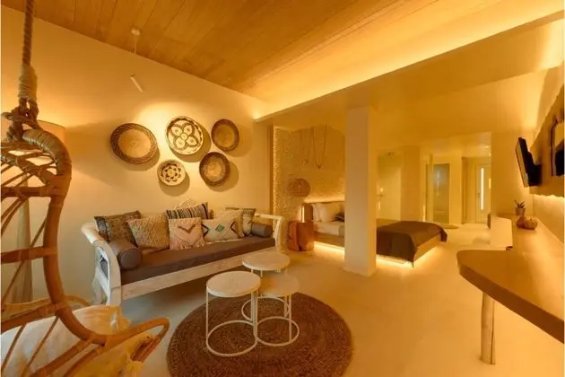 Suit With Jacuzzi