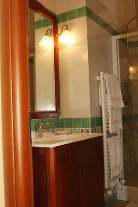 Tek Büyük Yataklı Oda, Balkon, Şehir Manzaralı