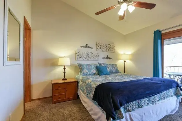Daire (Divine 9 Condo - RESORT AMENITIES - F)