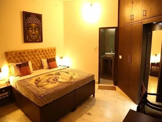 Deluxe Tek Büyük Yataklı Oda