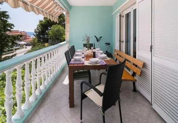 Apart Daire (Divna - with terrace - A4(8+2))
