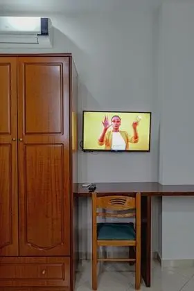 Üç Kişilik Oda