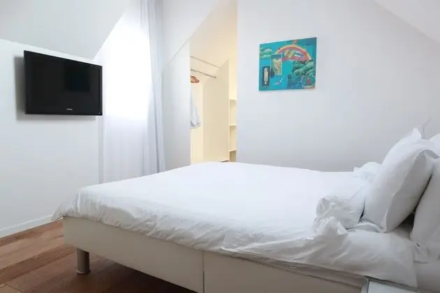 Deluxe Stüdyo, Teras
