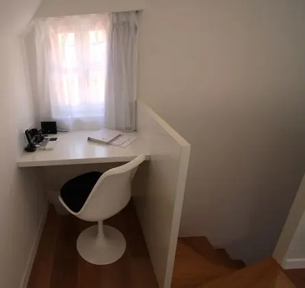 Deluxe Stüdyo, Teras