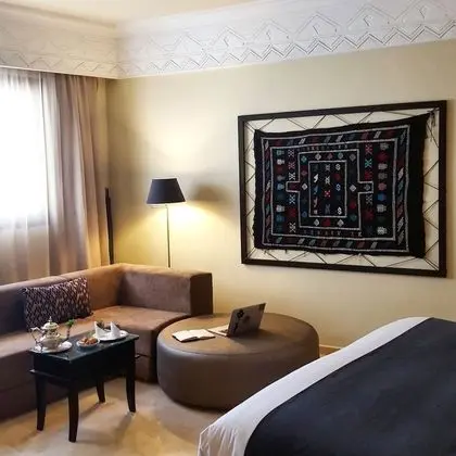 Deluxe Tek Büyük Yataklı Oda
