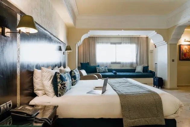 Deluxe Tek Büyük Yataklı Oda