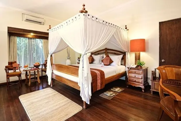 Deluxe Villa (Pool)