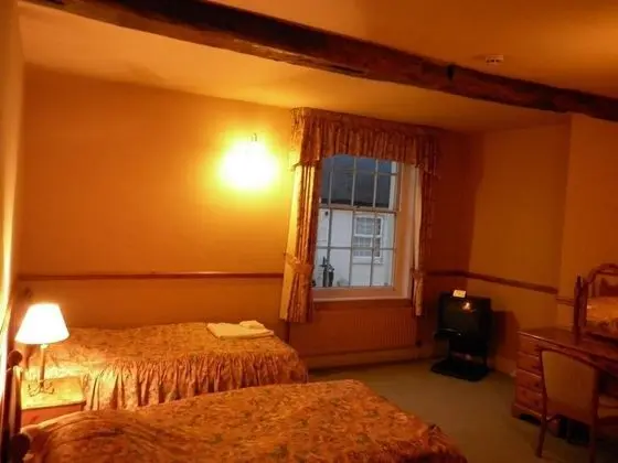 İki Ayrı Yataklı Oda, Banyolu/Duşlu