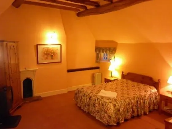 Süit, Banyolu/Duşlu (Small (2 ad & 2 ch))