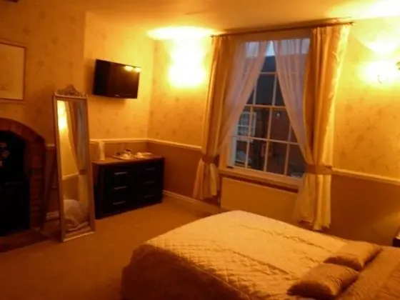 Tek Büyük Yataklı Oda, Banyolu/Duşlu