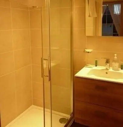 Tek Büyük Yataklı Oda, Banyolu/Duşlu