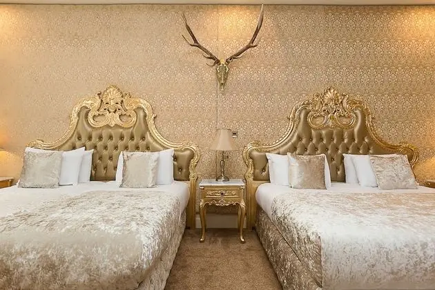 Luxury Süit (Sleeps 6)