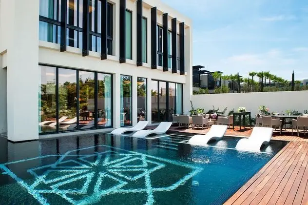 Villa (Emiri)