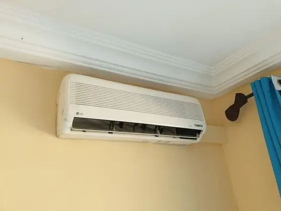 Deluxe Tek Büyük Yataklı Oda, Havuz Manzaralı