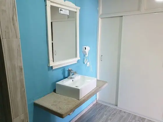 Deluxe Tek Büyük Yataklı Oda, Havuz Manzaralı