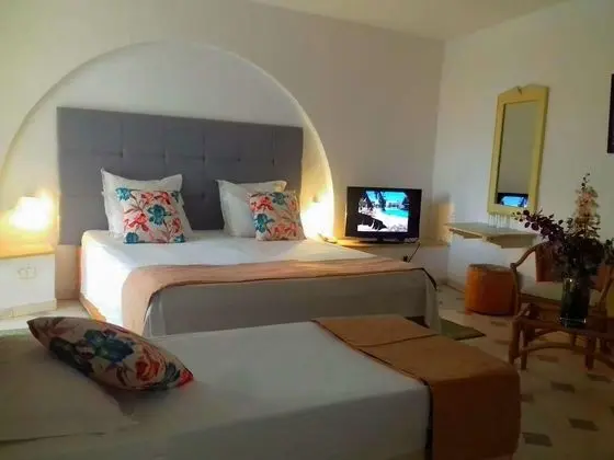 Üç Kişilik Oda