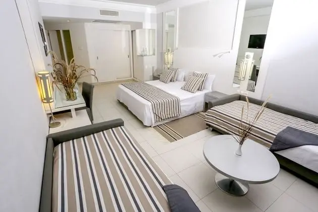 Quadruple room