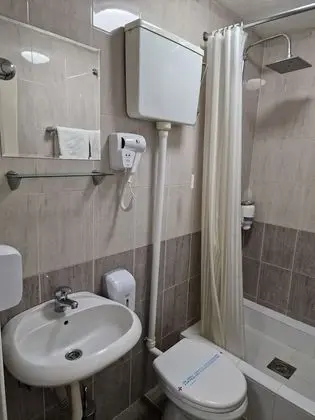 Basic Tek Büyük Yataklı Oda, 1 Çift Kişilik Yatak, Sigara İçilmez