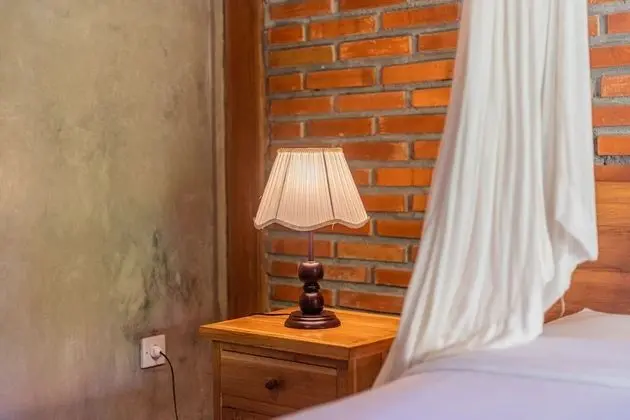 Deluxe Oda, Havuz Manzaralı