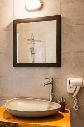 Deluxe Tek Büyük veya İki Ayrı Yataklı Oda