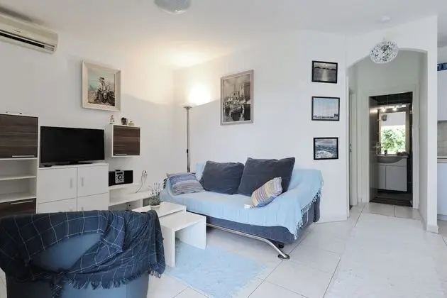 Apart Daire (Djurdja - 20 m from beach - A2 Luka(2)