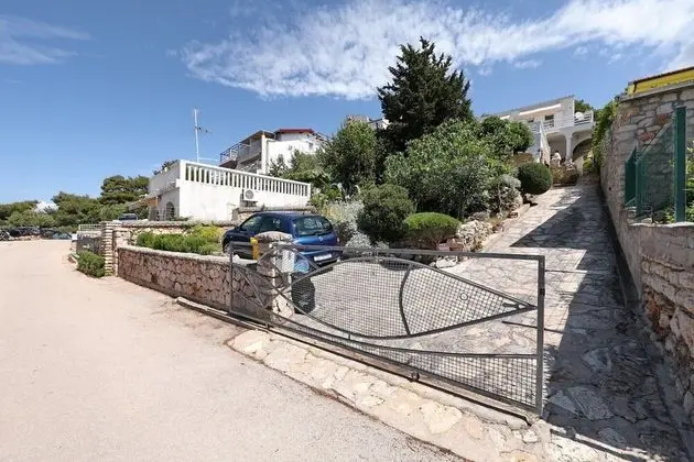 Apart Daire (Djurdja - 20 m from beach - A2 Luka(2)