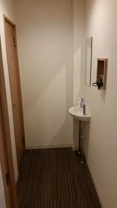 Basic Ortak Ranzalı Oda, Sadece kadınlar için
