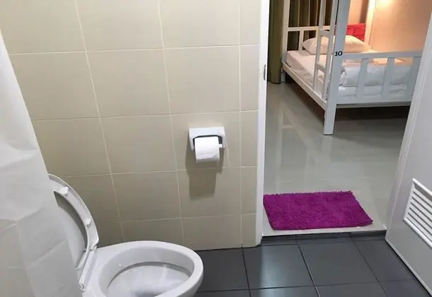 4-Mixed Shared Dormitory