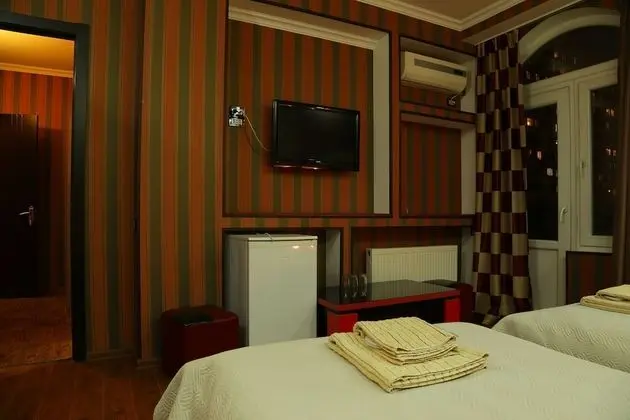 Classic Üç Kişilik Oda