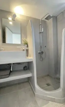 Luxury Tek Büyük Yataklı Oda, Kısmi Deniz Manzarası