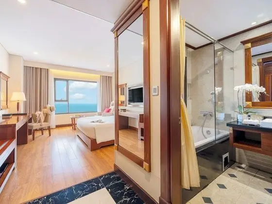 Deluxe Tek Büyük Yataklı Oda, Okyanus Manzaralı