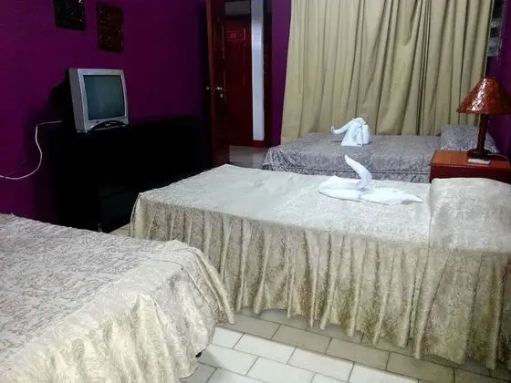 Üç Kişilik Oda