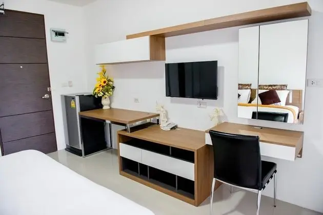 1-Bedroom Apartment