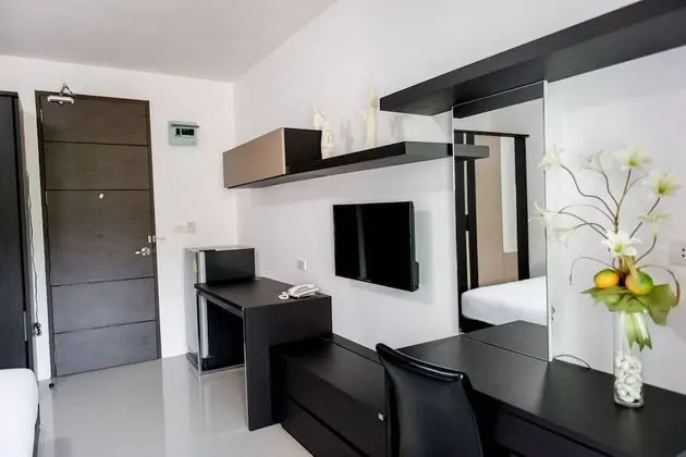 1-Bedroom Apartment