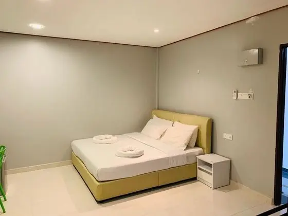 Standard Oda, Sigara İçilmez, Havuz Manzaralı