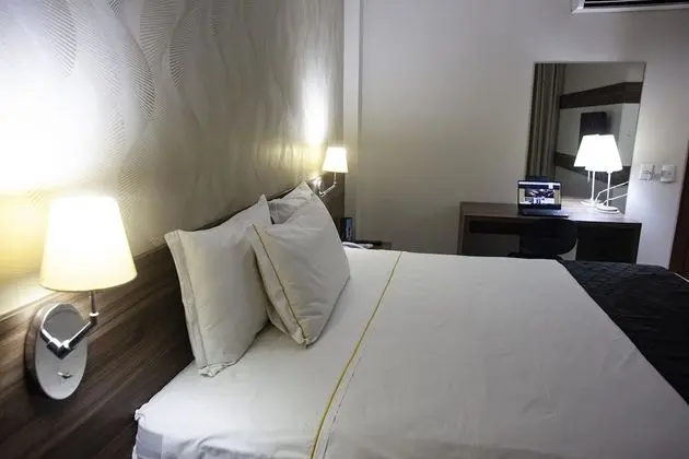 Luxury Tek Büyük Yataklı Oda