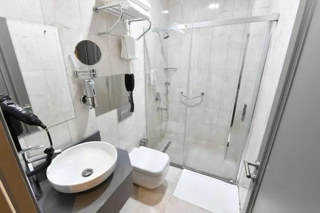 Standart Oda, Şehir Manzaralı, İki Tek Kişilik Yataklı