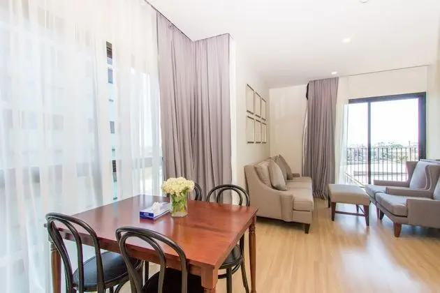 2 Bedrooms Sea View