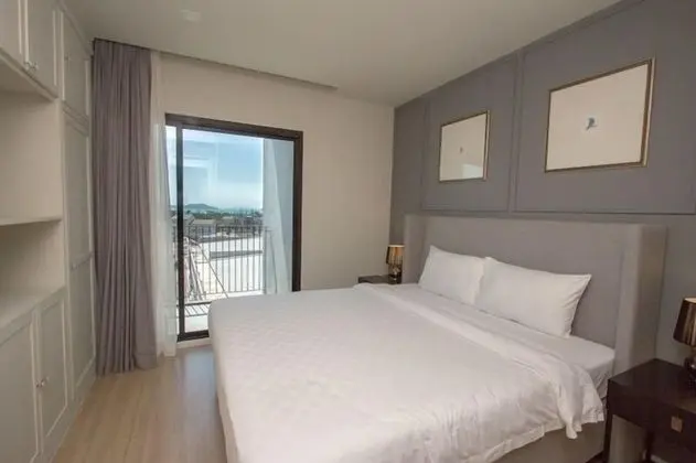 2 Bedrooms Sea View