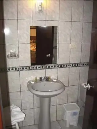 Tek Büyük Yataklı Oda, 1 Çift Kişilik Yatak