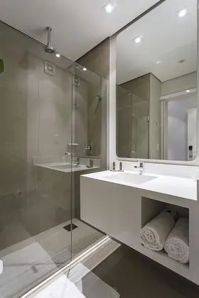 Quarto com Duas Camas de Solteiro