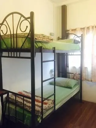 Mini Twin Room - Bunk Bed (Shared Bathroom)