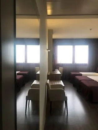 Üç Kişilik Oda, Lagün Manzaralı