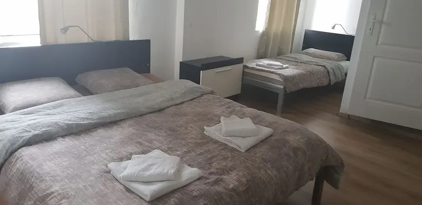 Economy Üç Kişilik Oda