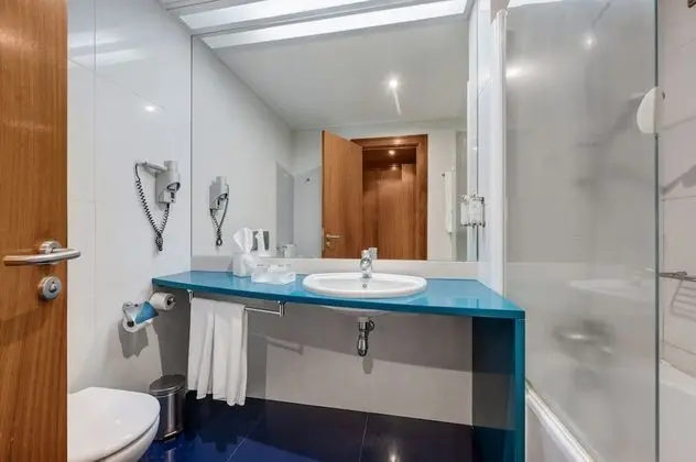 İki Ayrı Yataklı Oda, Bahçe Manzaralı