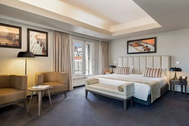 Premium Tek Büyük veya İki Ayrı Yataklı Oda