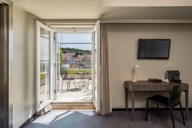 Premium Tek Büyük veya İki Ayrı Yataklı Oda